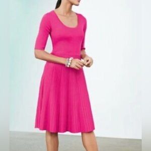 Carmen Marc Valvo Sweater Dress Sz XL Pink Knit Pleated Short Sleeves Round Neck